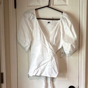 Old Navy puffy sleeve wrap top. XL nwt